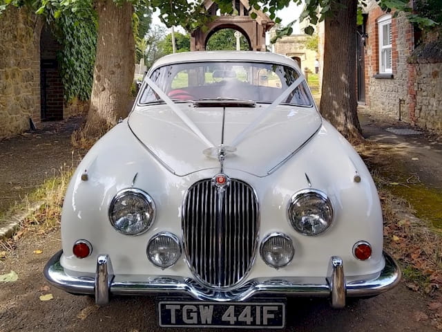 Jaguar Mk2 front view