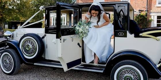 Viscount Wedding Car With The Bride